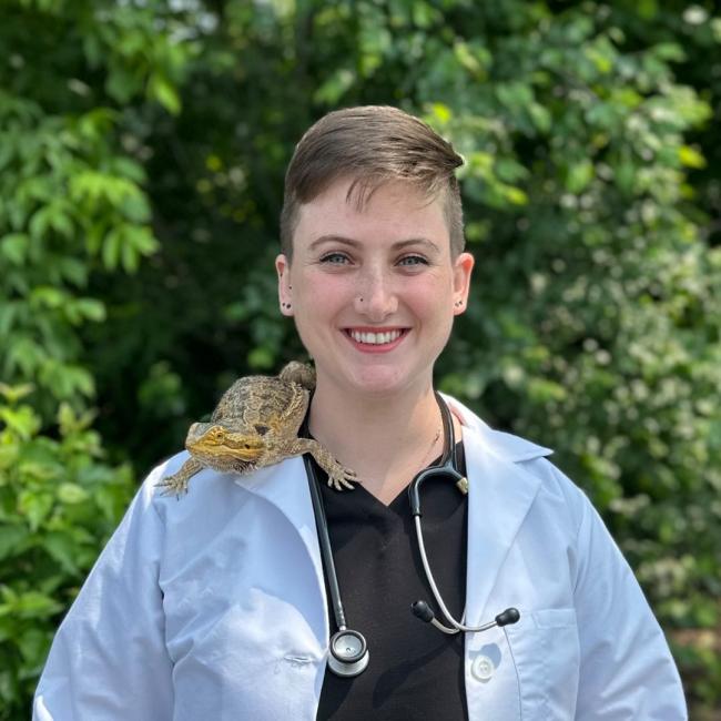 Dr. Marianne Caron