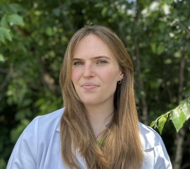 Dr. Antonia Kalkus